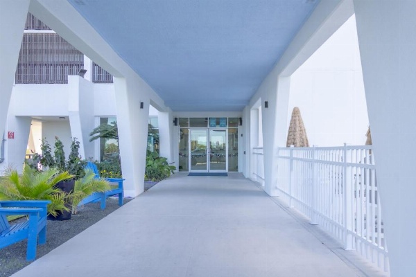 Islander East Condominiums image 10