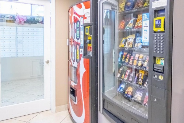 Islander East Condominiums image 15