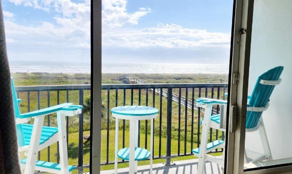 Islander East Condominiums image 18