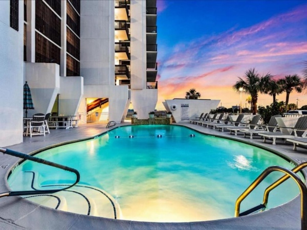 Islander East Condominiums image 20