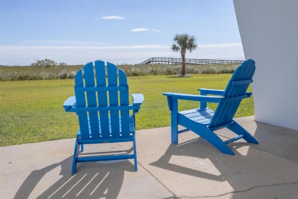 Islander East Condominiums image 7