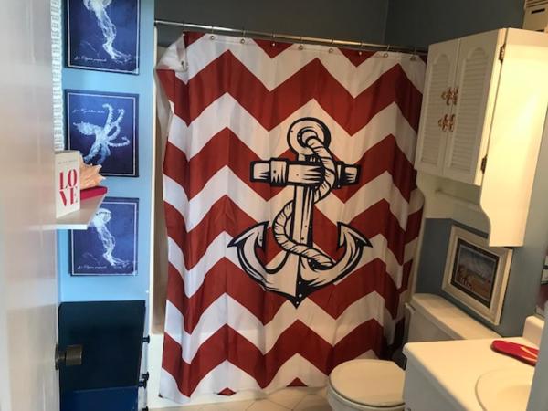 Apartment with Pool View